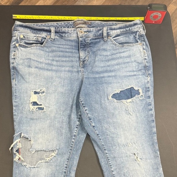 Torrid Boyfriend Straight Jeans Womens 18R Distressed Vintage Stretch Denim - Picture 5 of 10
